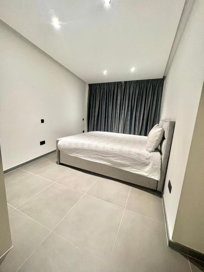 Luxury Brand New Apartment Брюссель Екстер'єр фото