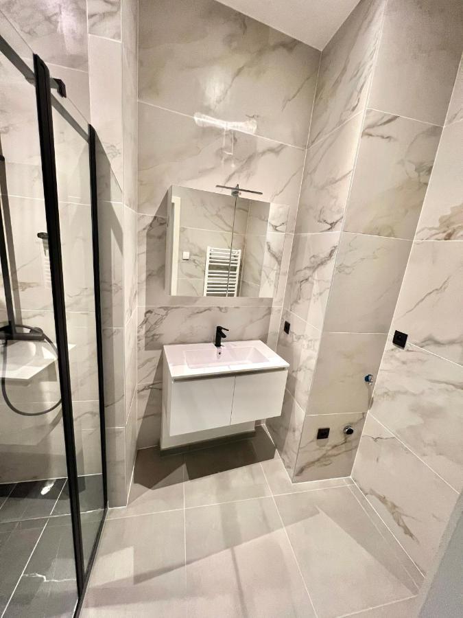 Luxury Brand New Apartment Брюссель Екстер'єр фото